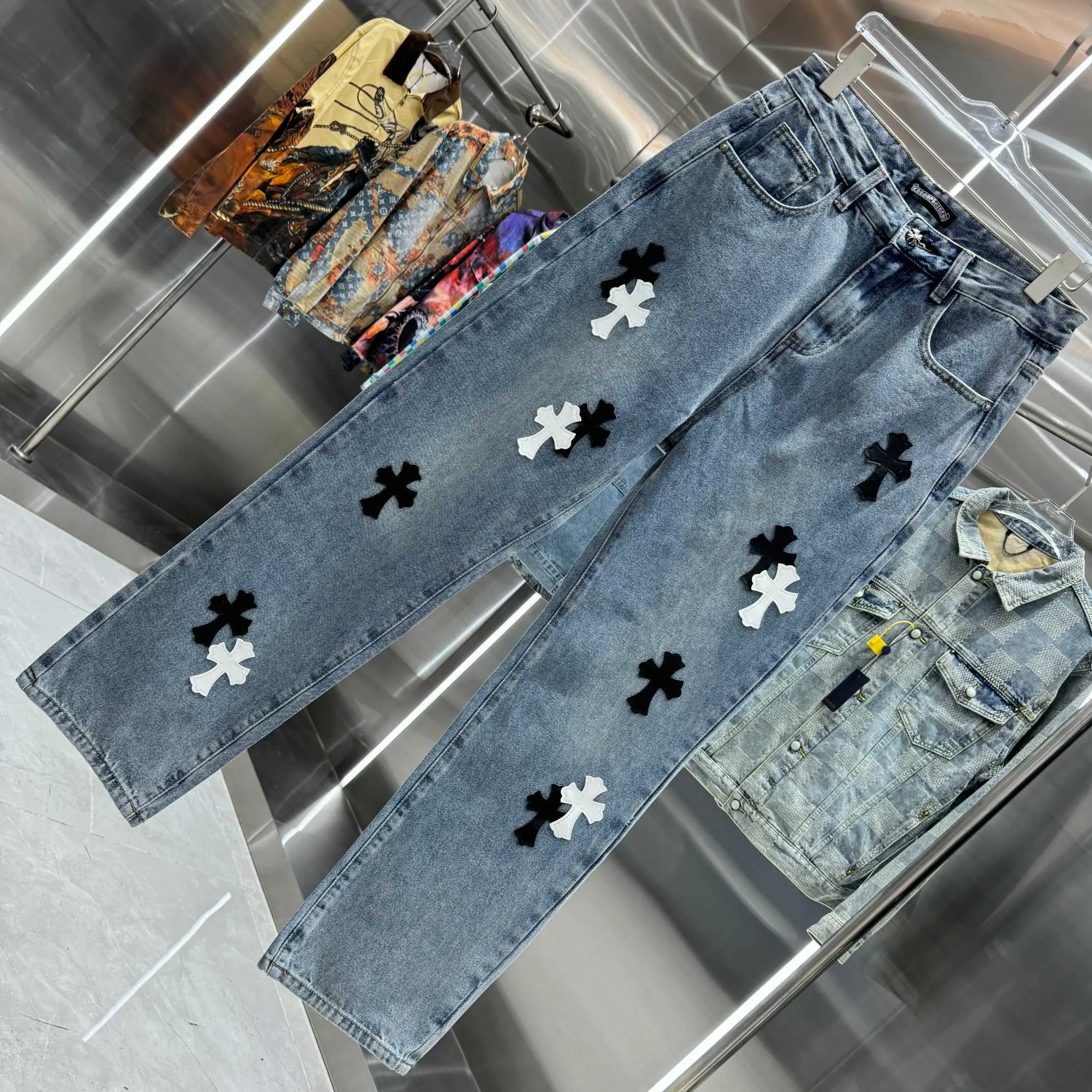 🅿️270 Crow Heart Cross Logo + Printed Horseshoe Logo Jeans 2025 latest product, original goods, washed casual jeans, imported original washed stretch fabric, comfortable and elastic, original hardware accessories decorated with logo, super correct version, extremely high grade, counter quality, fashionable and stylish upper body. The printing uses imported white foam printing, custom buttons, YKK zippers. The full set of accessories is customized in a one-to-one mold. Color: blue Size: S-XXL 28 30 32 34 36 codes